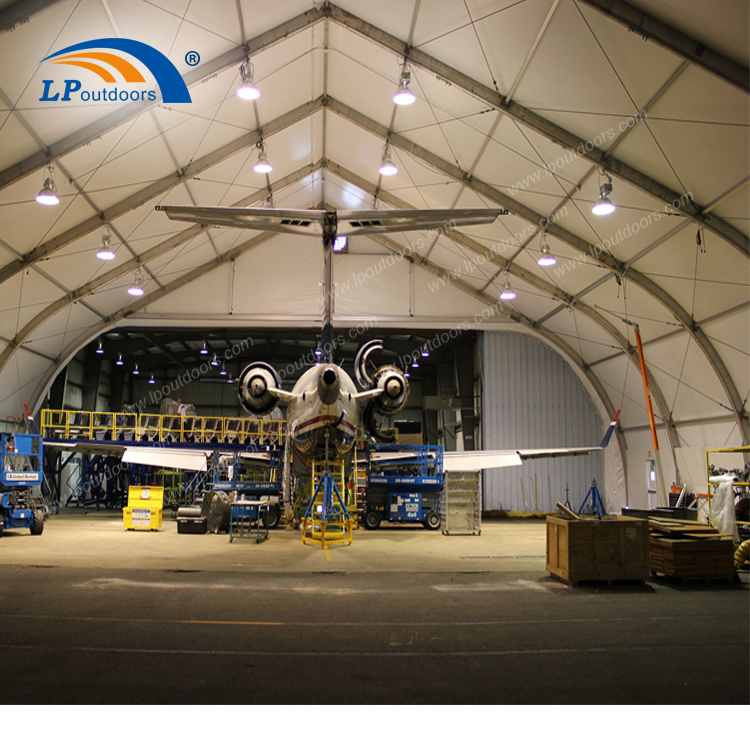 Tente de courbe de tente de structure de cadre en aluminium d'envergure claire de 25 m pour le stockage d'avions