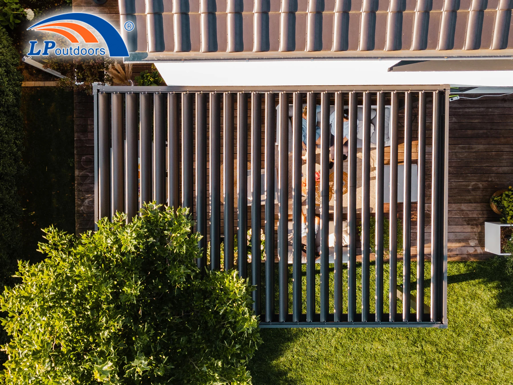 Pergola en métal en aluminium avec toit à persiennes comme abri à vendre en Nouvelle-Zélande, Australie